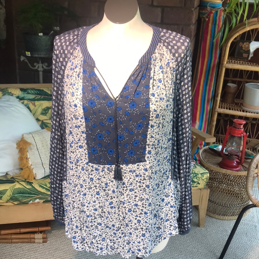 Lucky Brand navy floral print peasant top